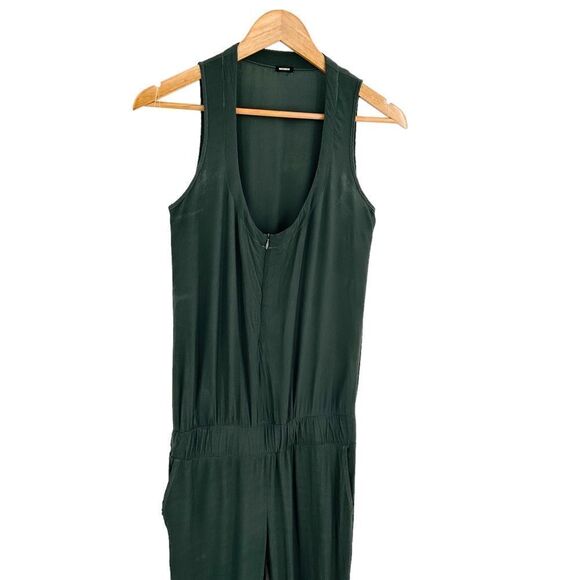 Monrow olive green Crepe Jumpsuit in Camo size xsmall - Picture 6 of 10